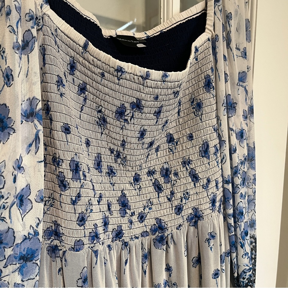 Maison Tara Cream and Blue Floral Midi Dress - Picture 6 of 16